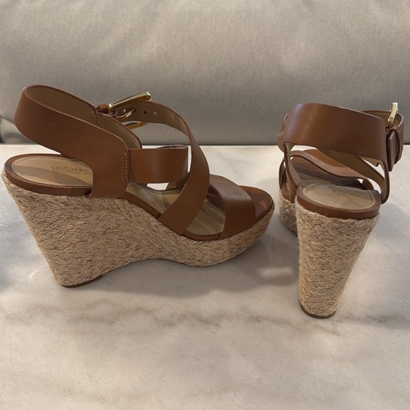 Lightly worn Micheal Kors wedges - Picture 5 of 5